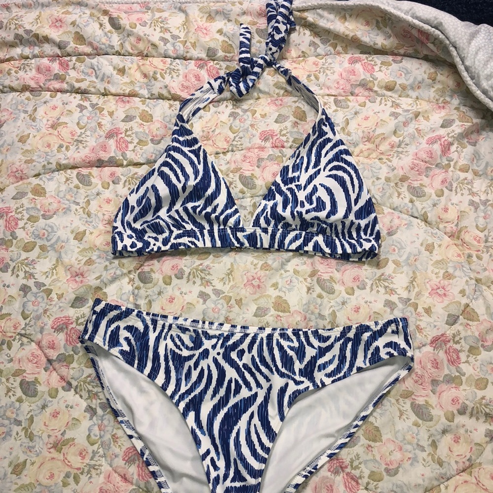 Vineyard Vines Size M Blue Printed Bikini